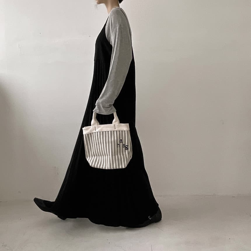 とろみ感プリーツサロペットスカート