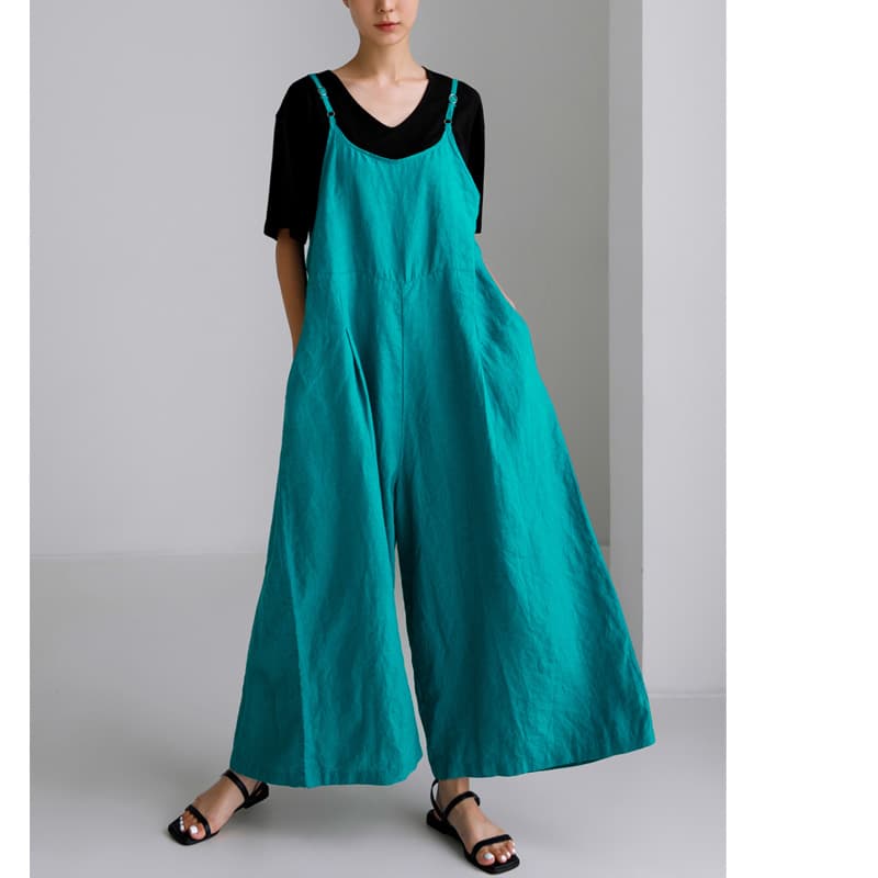 リネン素材のゆったりサロペット