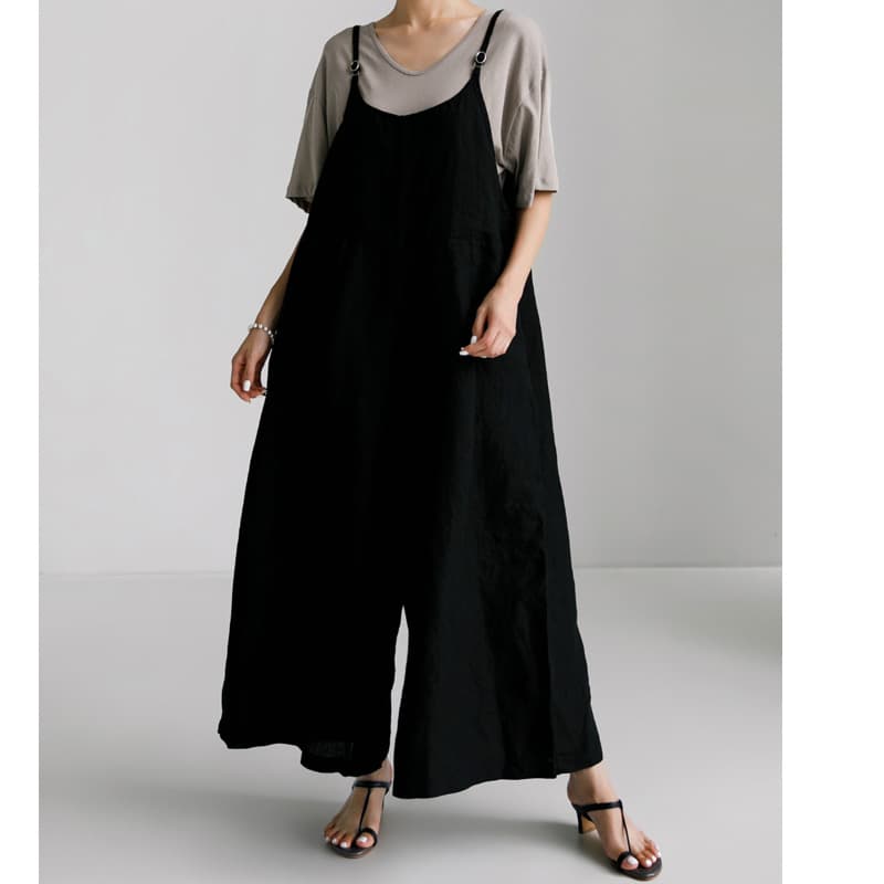 リネン素材のゆったりサロペット