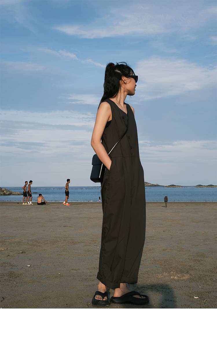 ゆったり着心地なサロペットオーバーオール