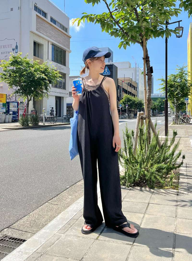 さらりと着こなせるゆったりサロペット