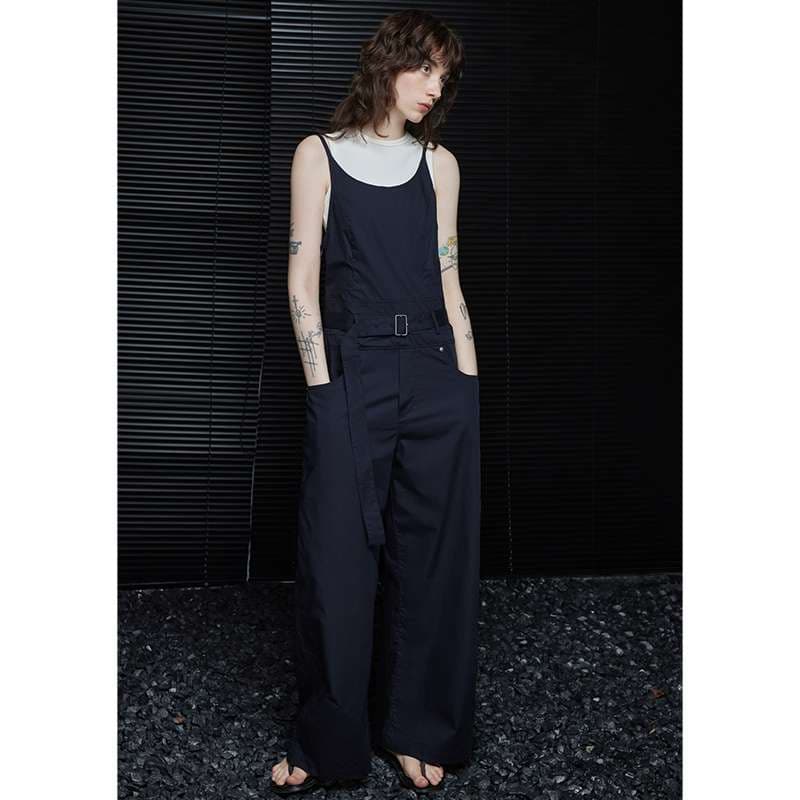 シンプルモダンなワイドサロペット