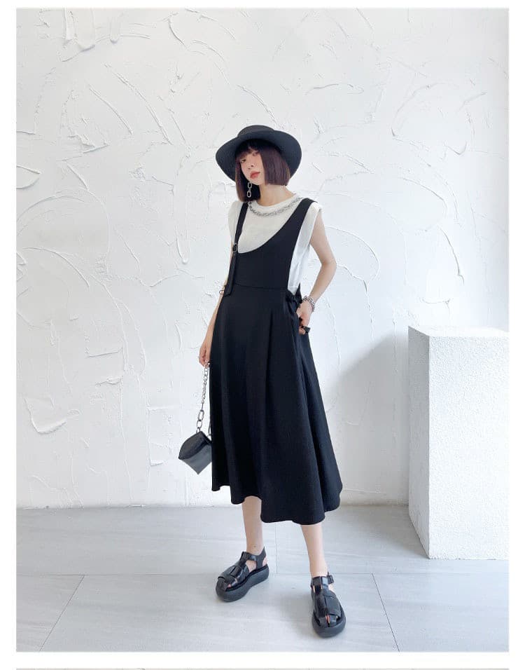 きれいめ黒サロペットスカート ロング丈