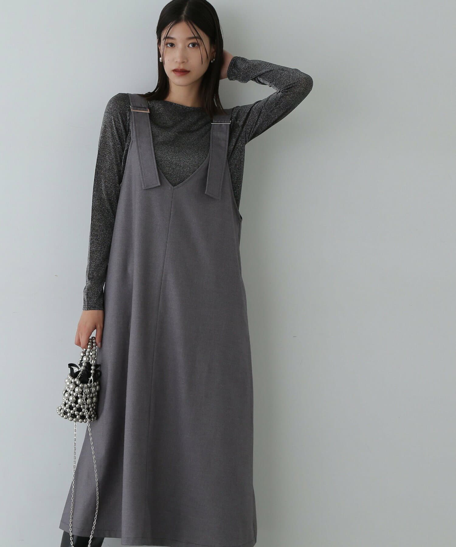 シンプルデザイン サロペットワンピース