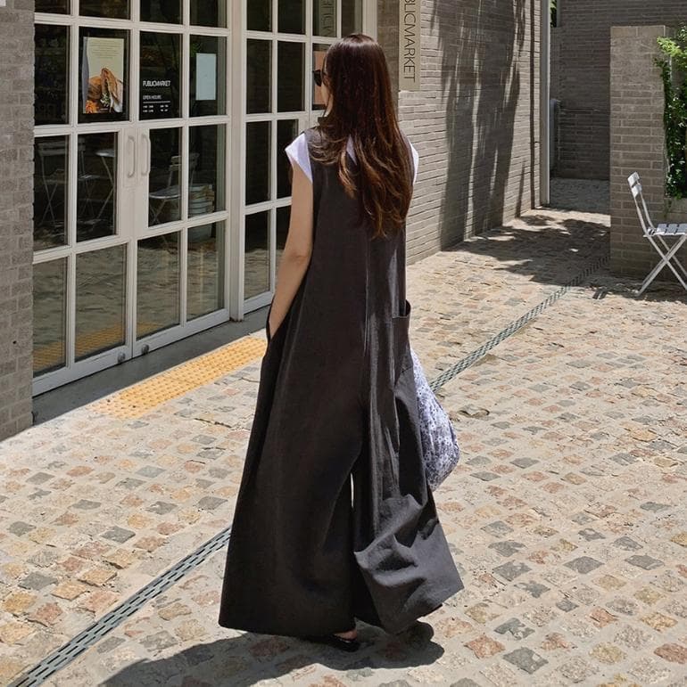 ゆったりサロペットパンツ