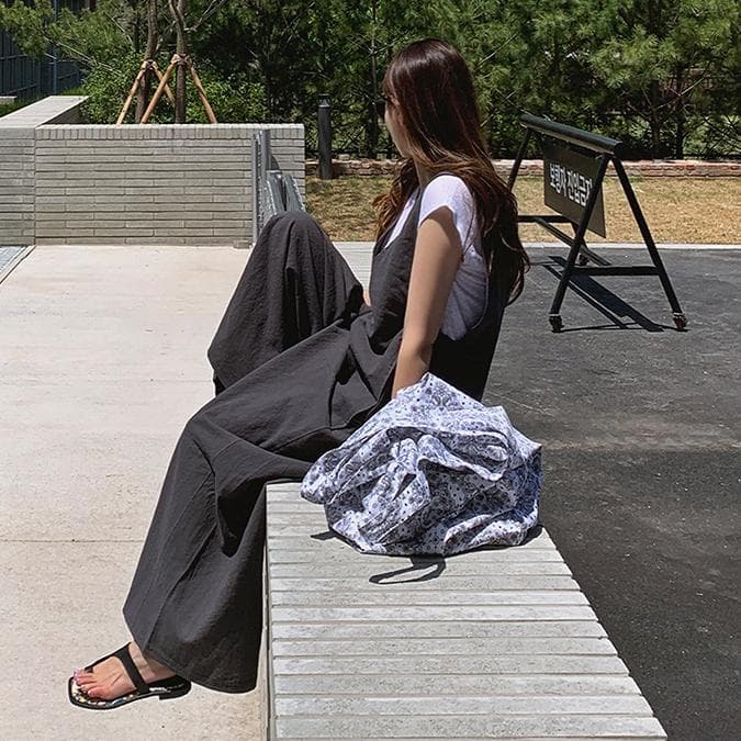 ゆったりサロペットパンツ