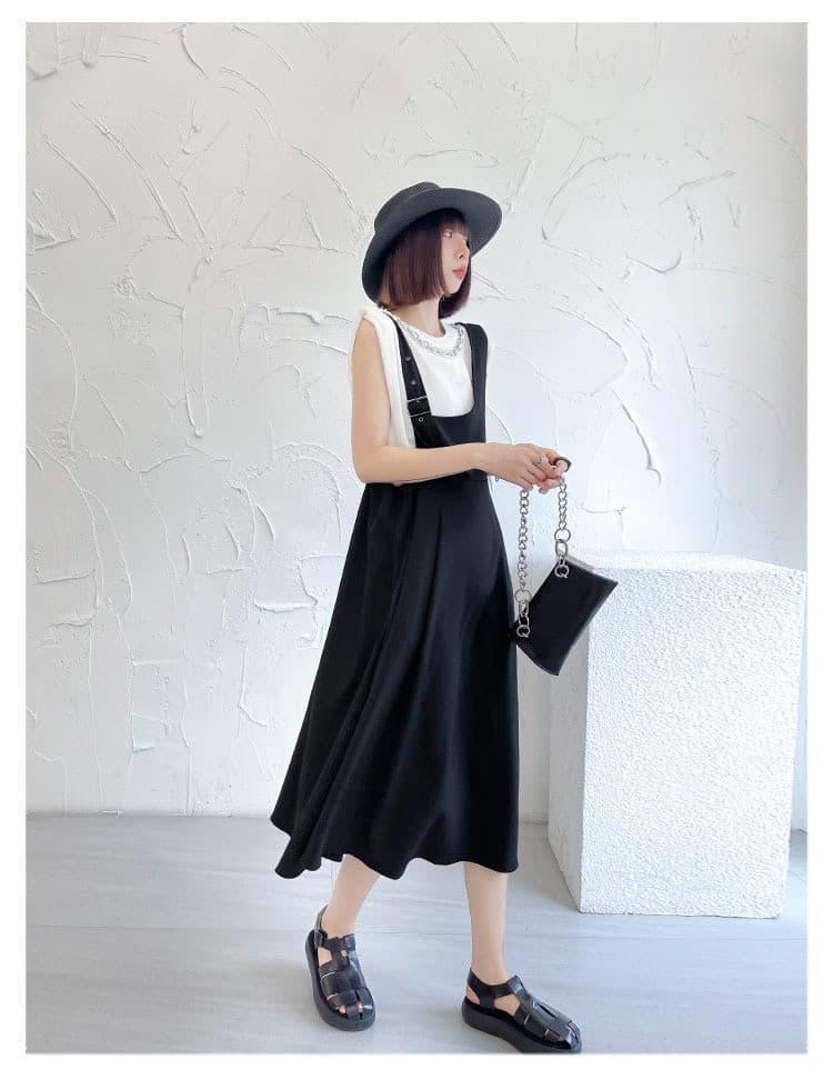 きれいめ黒サロペットスカート ロング丈