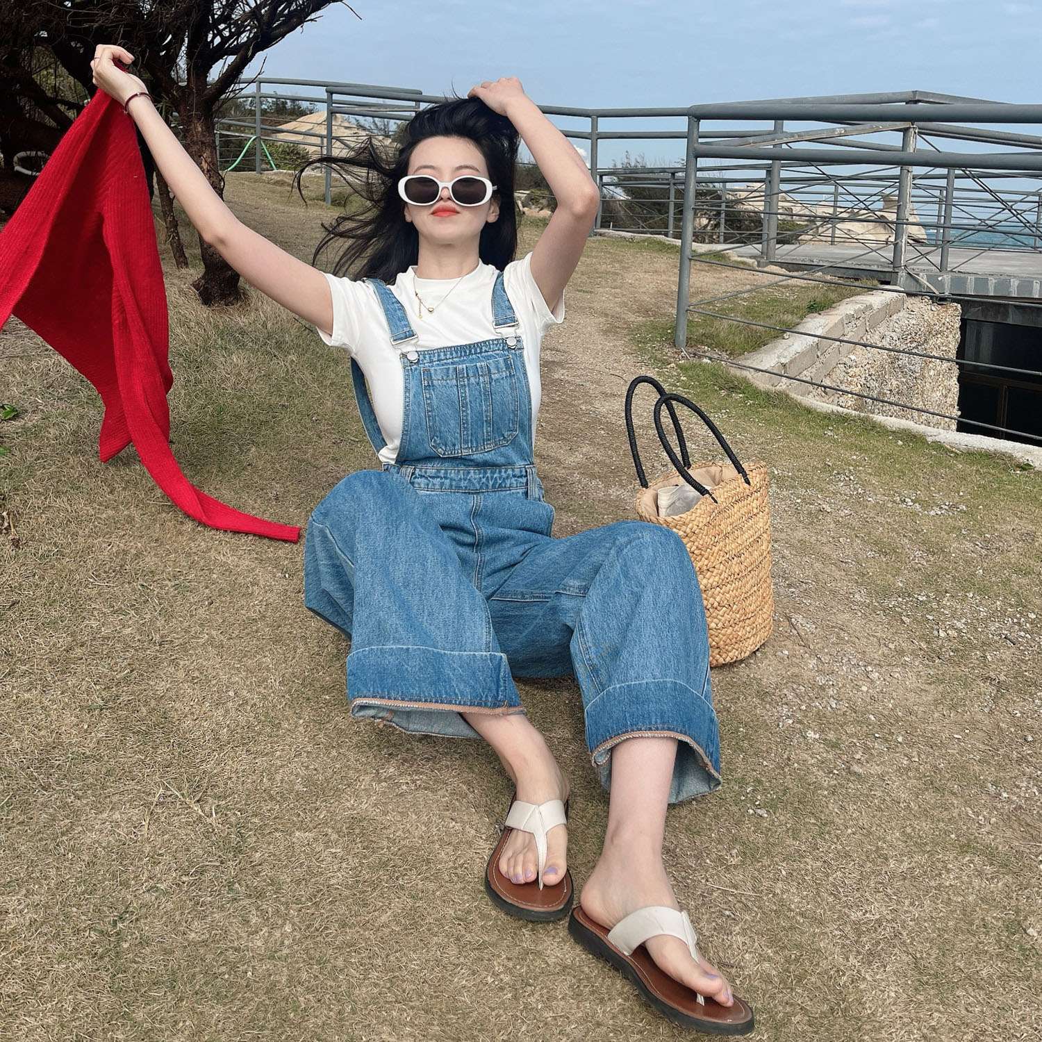 サロペット ゆったりシルエットのオーバーオール
